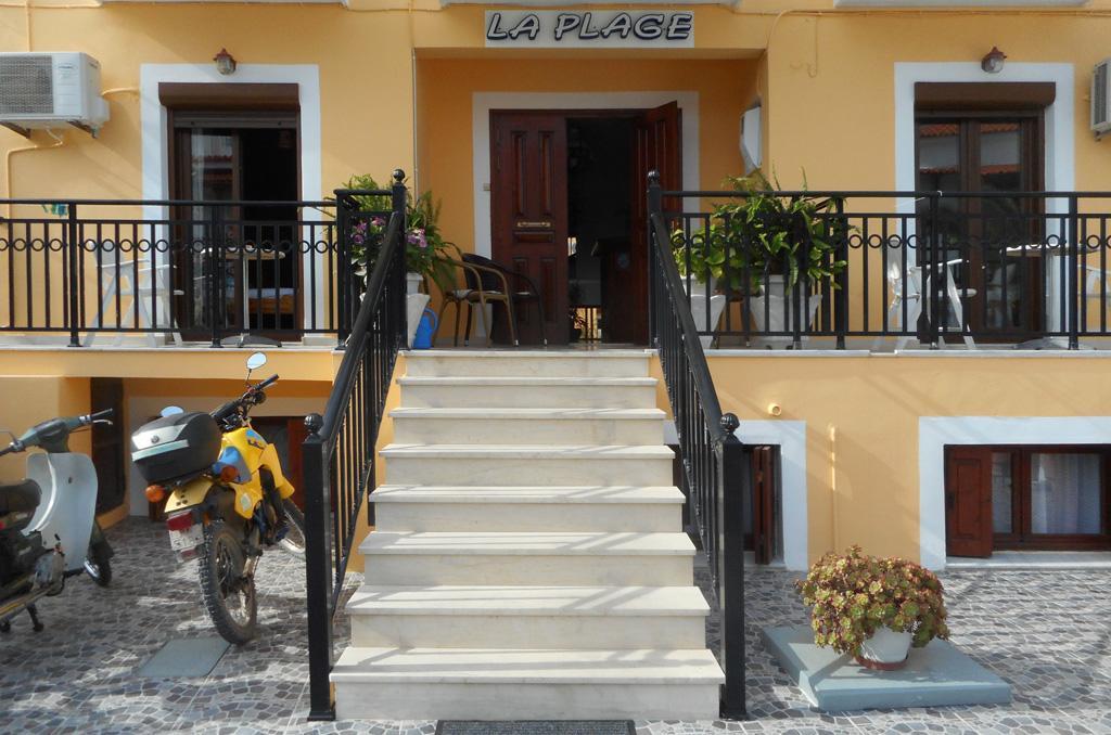Hotel La Plage Kokkari Exterior foto